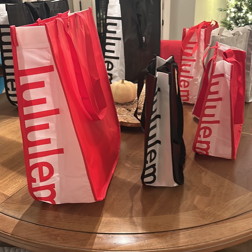 Lot of Lululemon Bags - Set of 10 - Picture 11 of 12